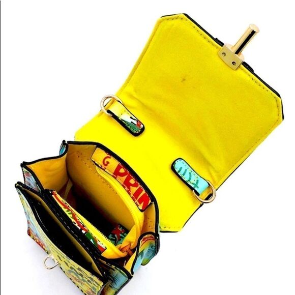 ⭐️Host Pick⭐️ Graffiti Fashion Messenger Crossbody Bag - Picture 3 of 8